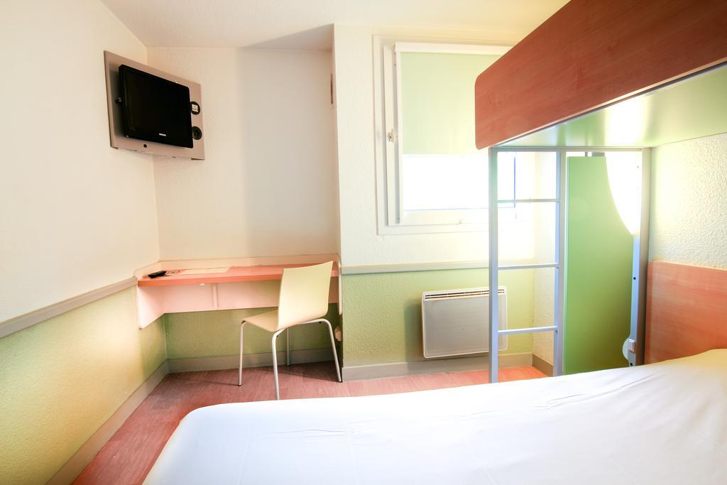 Ibis Budget Châteaudun Zewnętrze zdjęcie